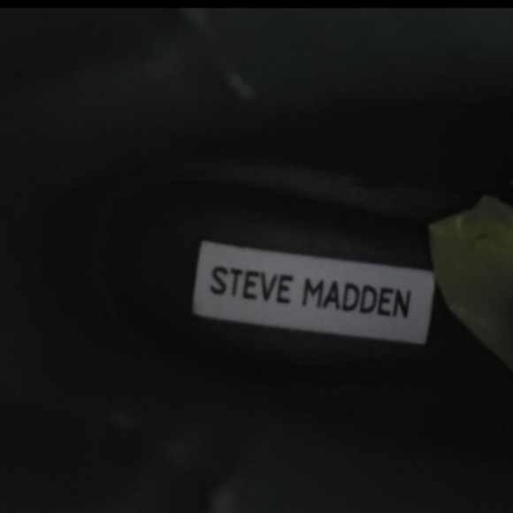 Steve Madden Leather Lorali Black Chelsea Ankle Boot Equestria Barn Shoe Women 7 - Picture 8 of 9